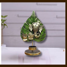 METAL TABLE DECOR PAN GANESH GREEN