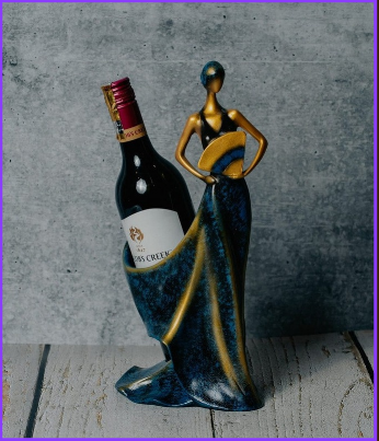 RESIN ITEMS HANDICRAFT WINE LADY