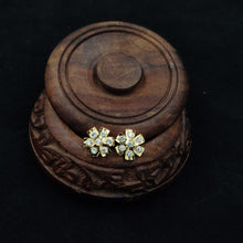 Impon Stud Earrings]