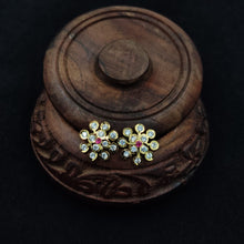Impon Stud Earrings]