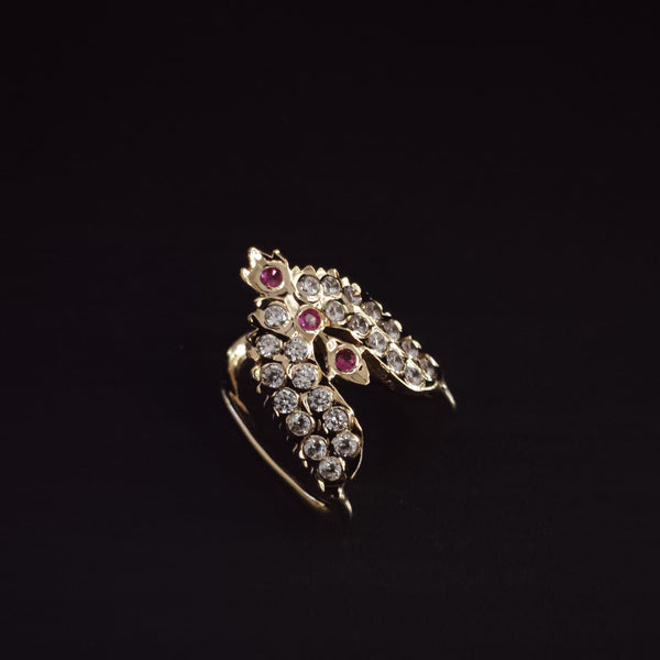 impon Vanki ring with gemstones
